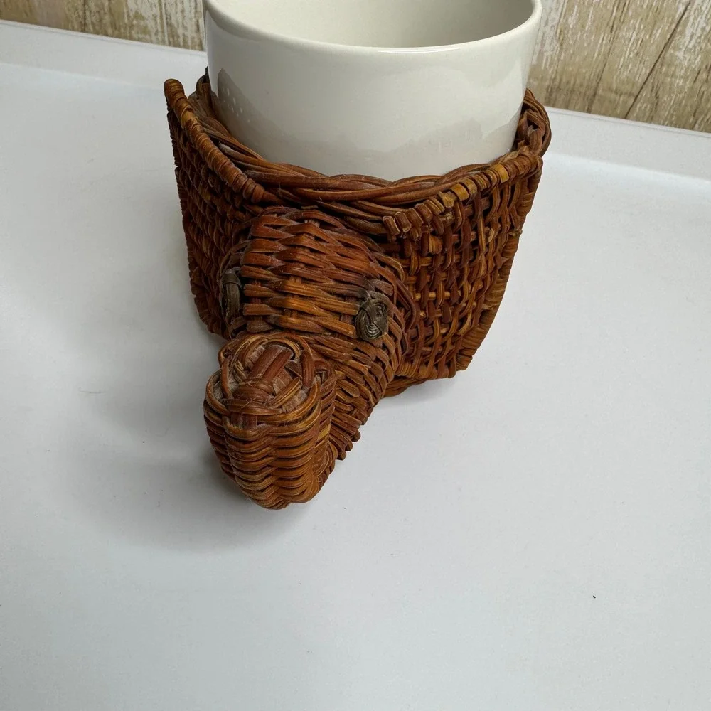 Vintage‎ Wicker Elephant Mug Holder Basket Cup Cozy With Handle